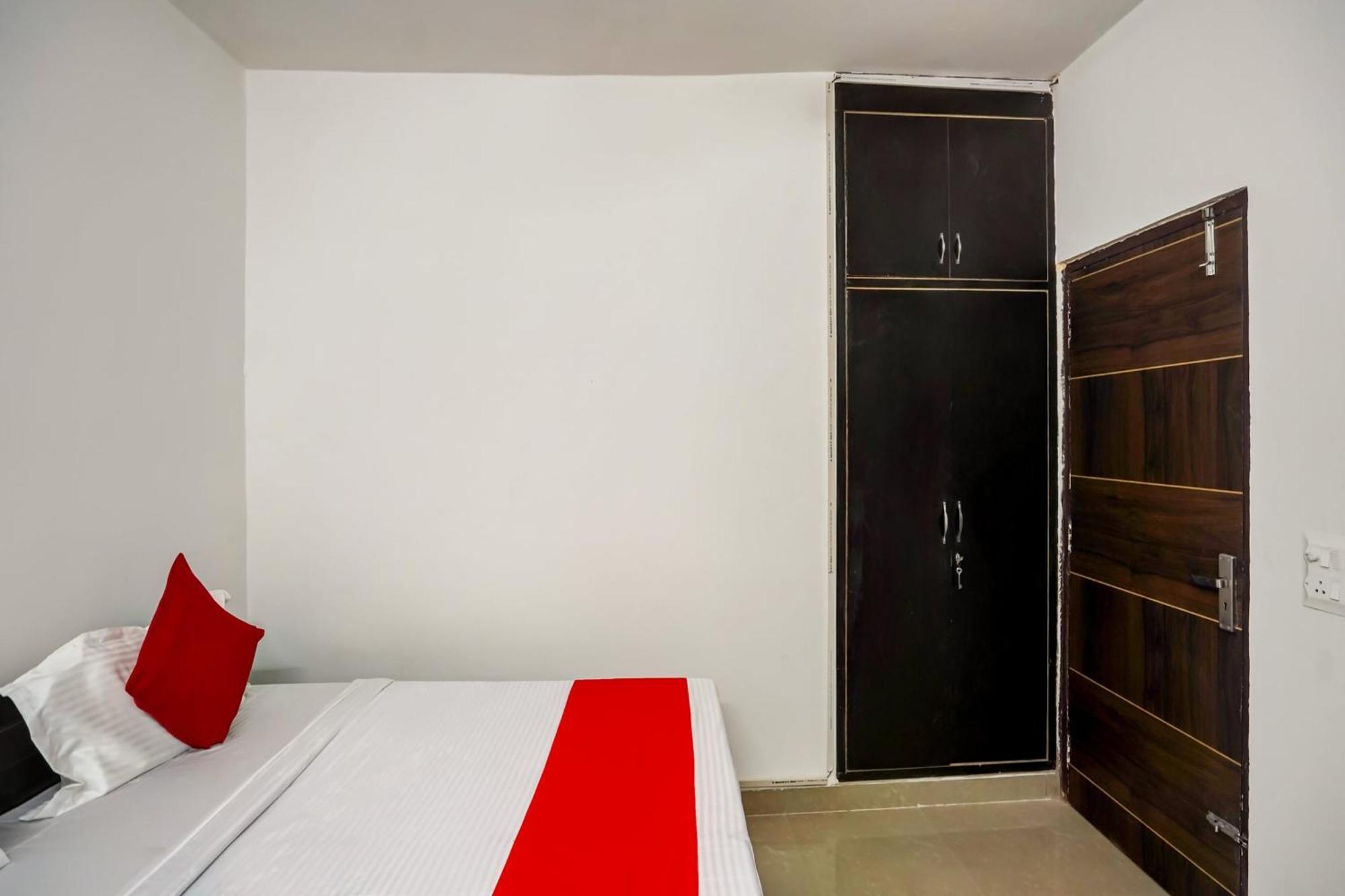 Hotel O Pubg Residency Ню Делхи Екстериор снимка